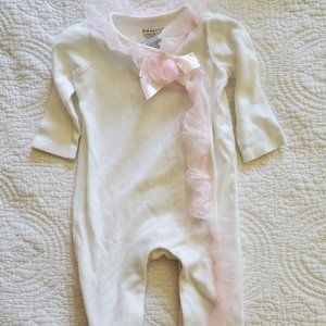 Girl 0-3M Sleeping Onesie